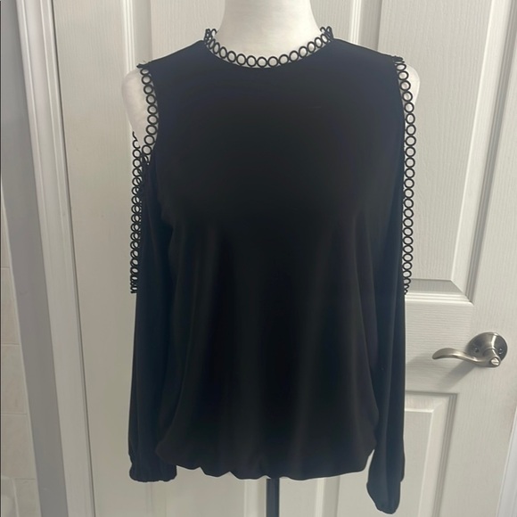 Joseph Ribkoff Blouse Black Cold Shoulder Eyelet Details & Long Sleeves Size 8 - Picture 1 of 16